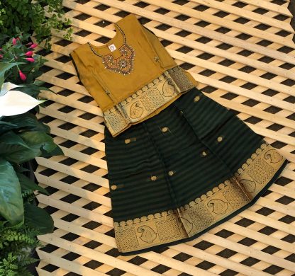 Girls Pattu Pavadai